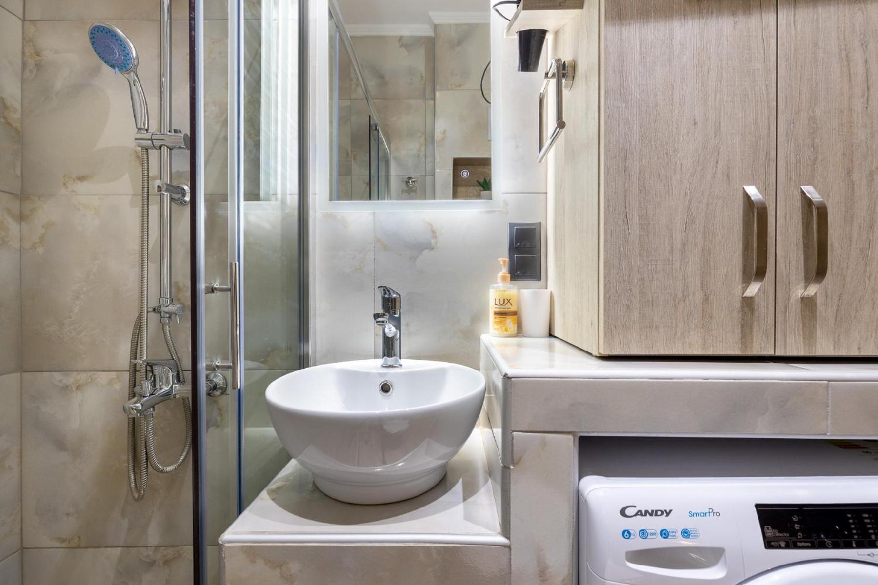 Cozy Downtown Apartment كسانثي المظهر الخارجي الصورة